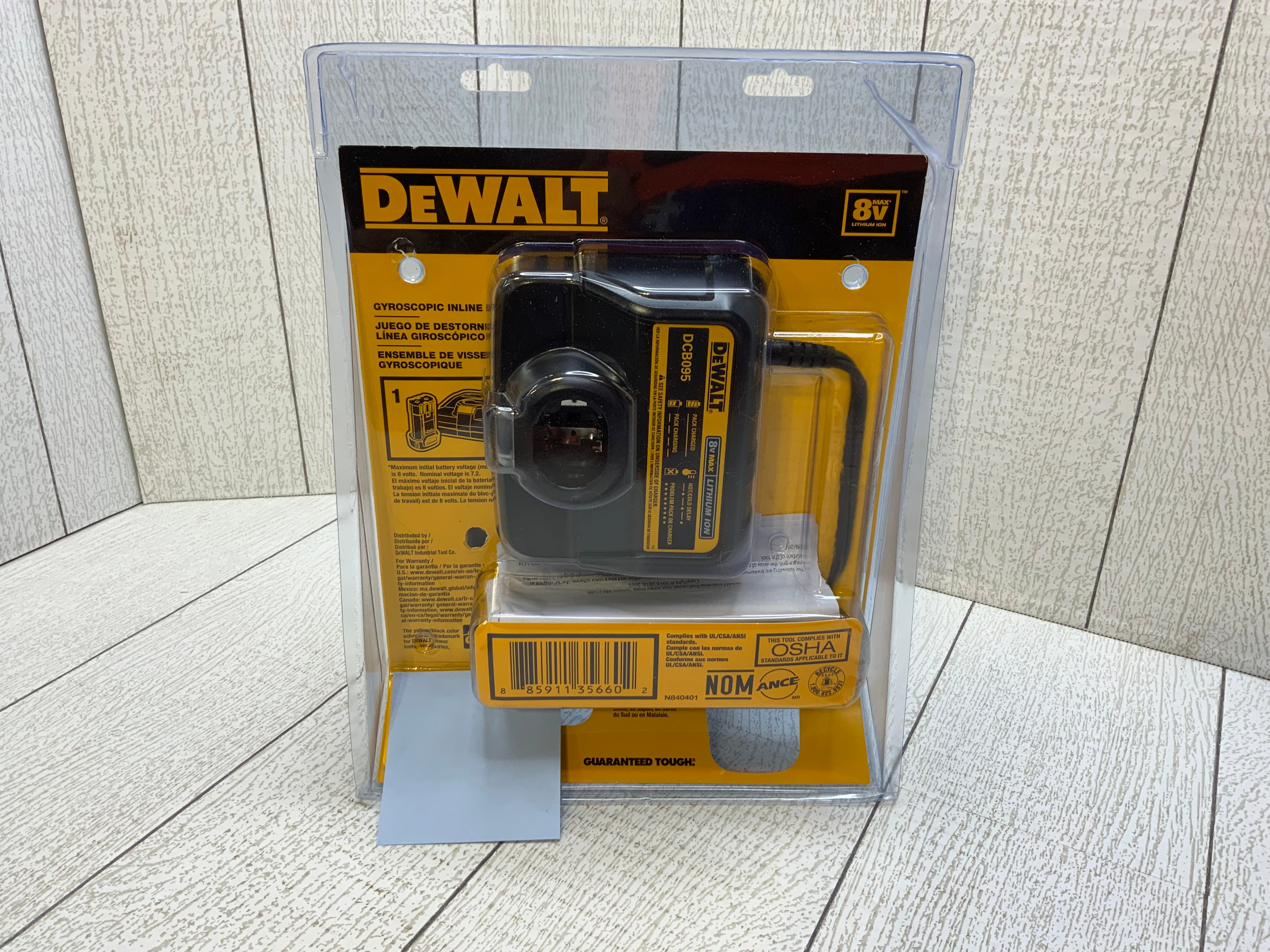 DEWALT 8V MAX Cordless Screwdriver Kit, Gyroscopic, 1 Battery, Electric (7929593069806)